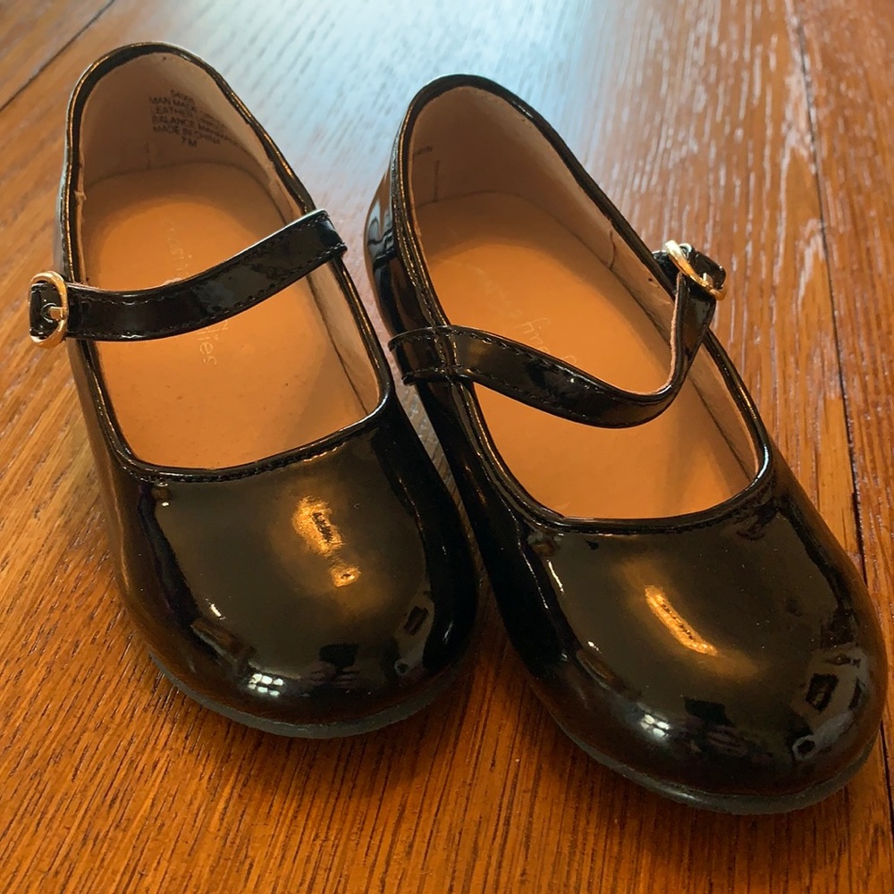 Little girls size 7M dress shoes black
